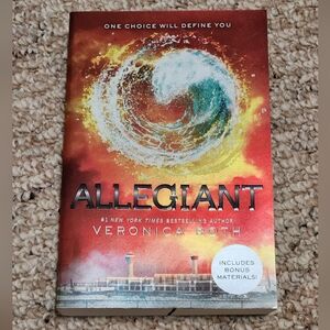 Allegiant Paperback